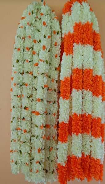 Artificial cloth flowers